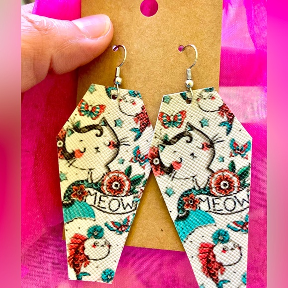 2 for $15 Handmade cat earrings - Picture 1 of 3